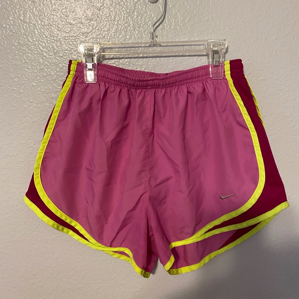 NIKE running shorts pink